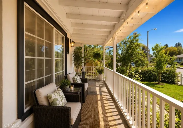Photo 3 of Sale Pending at 6954 Woodlake Ave, West Hills, CA 91307 | MLS# SR26143047 | Listing updated on 2026-09-14