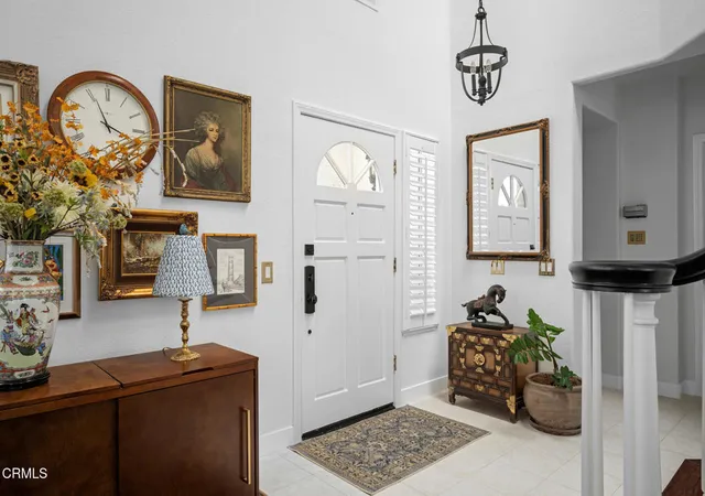 Photo 3 of Sale Pending at 916 Calle Del Pacifico, Glendale, CA 91208 | MLS# P1-27904 | Listing updated on 2026-09-14