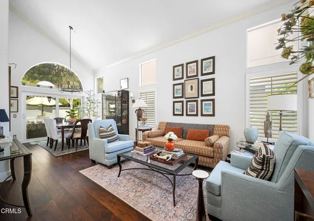 Photo 4 of Sale Pending at 916 Calle Del Pacifico, Glendale, CA 91208 | MLS# P1-27904 | Listing updated on 2026-09-14