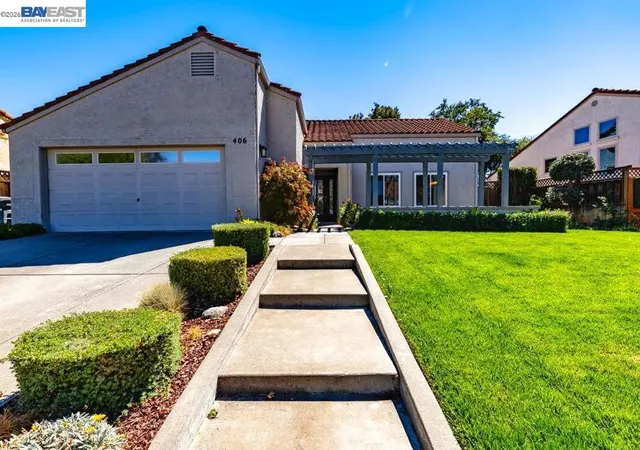 Photo 1 of Single family home for sale at 406 Stanford St, Vacaville, CA 95687 | MLS# 41140773 | Listing updated on 2026-09-27