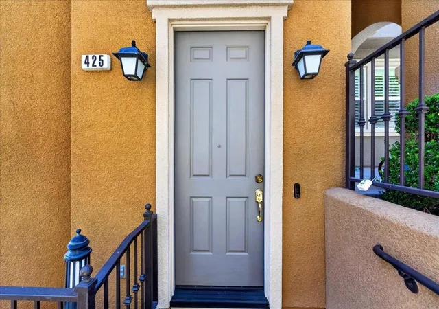 Listing Photo 5 - Condo for sale in building located at 425 Casselino Dr, San Jose, CA 95136