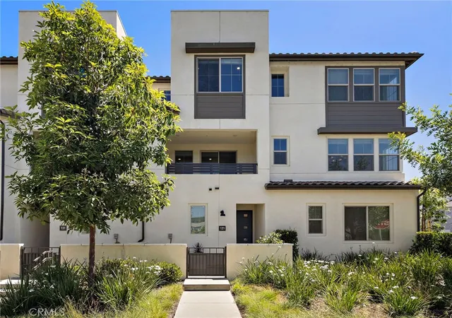 Photo 1 of Condo for sale at 121 Graze, Rancho Mission Viejo, CA 92694 | MLS# OC26147885 | Listing updated on 2026-09-15