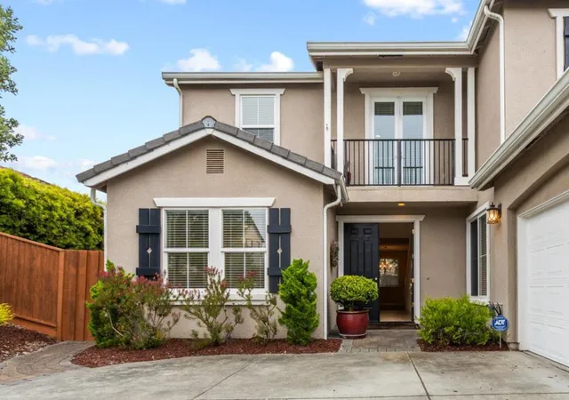 Photo 3 of Single family home for sale at 5011 Pacific Crst Dr, Seaside, CA 93955 | MLS# ML82052917 | Listing updated on 2026-09-14