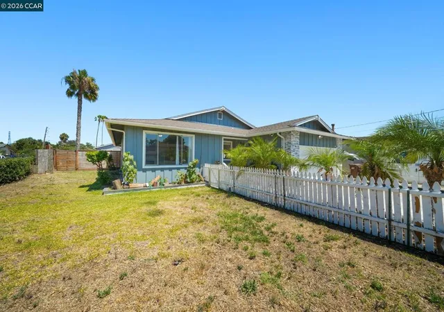 Photo 3 of Sale Pending at 1 N Lake Cir, Antioch, CA 94509 | MLS# 41140909 | Listing updated on 2026-09-14