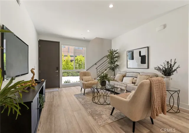 Photo 3 of Sale Pending at 730 Lynn Ct, Costa Mesa, CA 92627 | MLS# SR26147501 | Listing updated on 2026-09-15