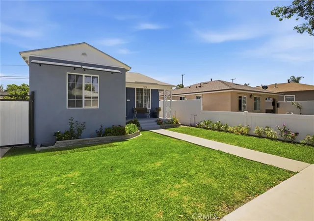 Photo 4 of Single family home for sale at 5952 Gaviota, Long Beach, CA 90805 | MLS# PW26148232 | Listing updated on 2026-09-15