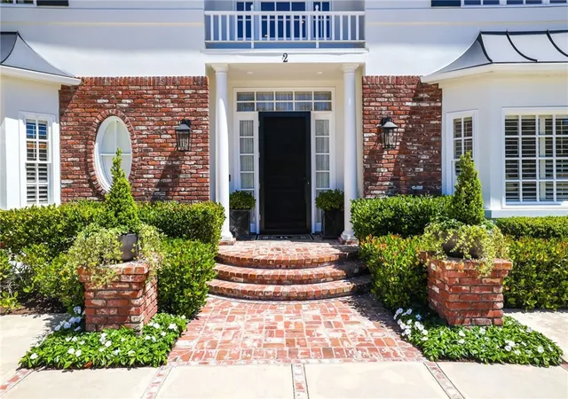Photo 4 of Sale Pending at 2 Wildflower, Laguna Niguel, CA 92677 | MLS# OC26144002 | Listing updated on 2026-09-14