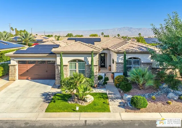 Photo 2 of Single family home for sale at 104 Azzuro Dr, Palm Desert, CA 92211 | MLS# 26853571PS | Listing updated on 2026-09-15
