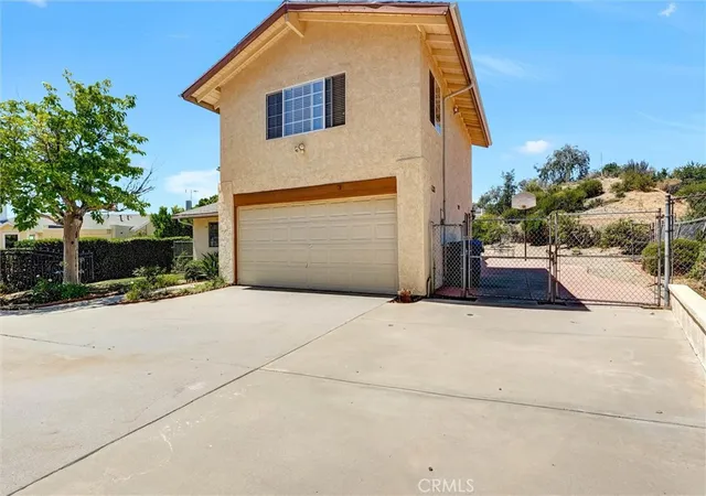 Photo 3 of Sale Pending at 13487 Trego Pl, Sylmar, CA 91342 | MLS# SR26148659 | Listing updated on 2026-10-05