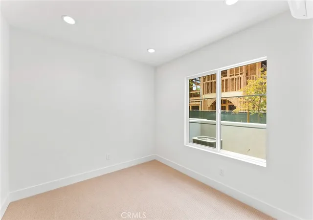 Photo 3 of Townhouse for sale at 107 Sorrel Ct, Burbank, CA 91506 | MLS# IV26149943 | Listing updated on 2026-09-15