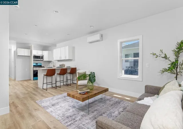 Photo 3 of Single family home for sale at 226 W 9th Street, Pittsburg, CA 94565 | MLS# 41141208 | Listing updated on 2026-09-15