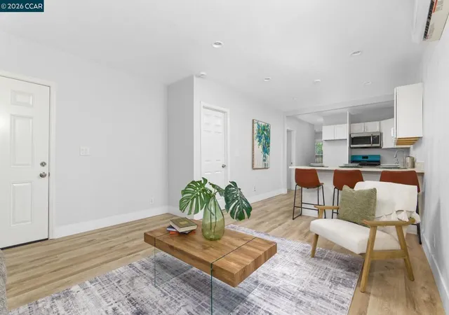 Photo 4 of Single family home for sale at 226 W 9th Street, Pittsburg, CA 94565 | MLS# 41141208 | Listing updated on 2026-09-15