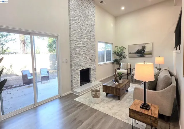 Photo 3 of Townhouse for sale at 37856 Bright Cmn, Fremont, CA 94536 | MLS# 41141226 | Listing updated on 2026-09-15