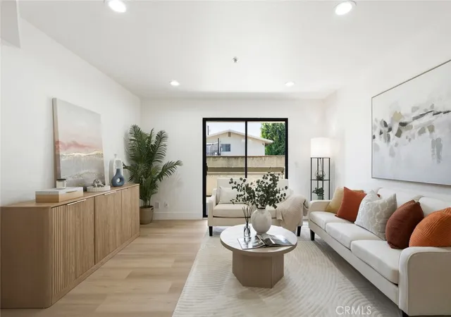Photo 3 of Condo for sale at 64 N Mar Vista Ave #127, Pasadena, CA 91106 | MLS# TR26150838 | Listing updated on 2026-09-15