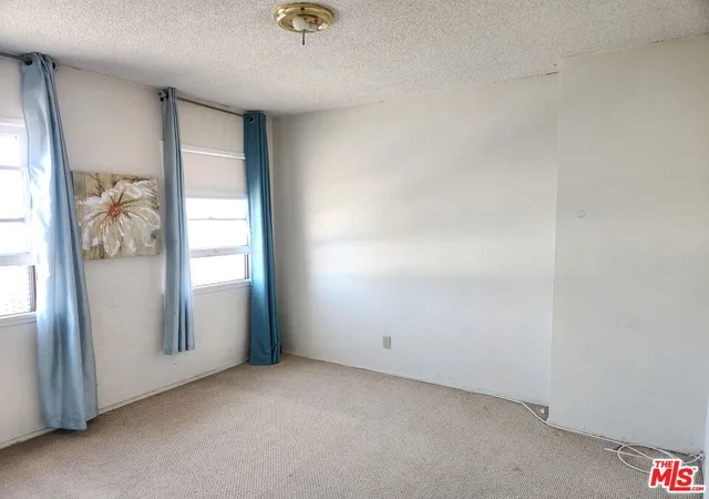 Listing Photo 5 - Condo for sale in building located at 5727 Clemson St, Los Angeles, CA 90016