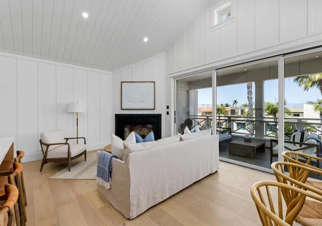 Listing Photo 5 - Condo for sale in building located at 747 Orange Ave, Coronado, CA 92118 - Unit #301