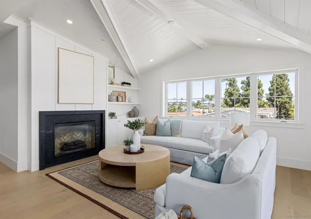 Photo 3 of Condo for sale at 747 Orange Ave #304, Coronado, CA 92118 | MLS# 260016999SD | Listing updated on 2026-09-14