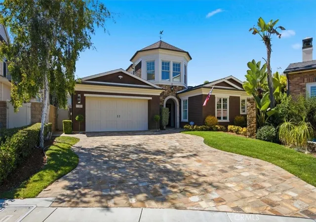 Photo 1 of Sale Pending at 17351 Sagatuck Ln, Huntington Beach, CA 92649 | MLS# OC26151294 | Listing updated on 2026-09-14