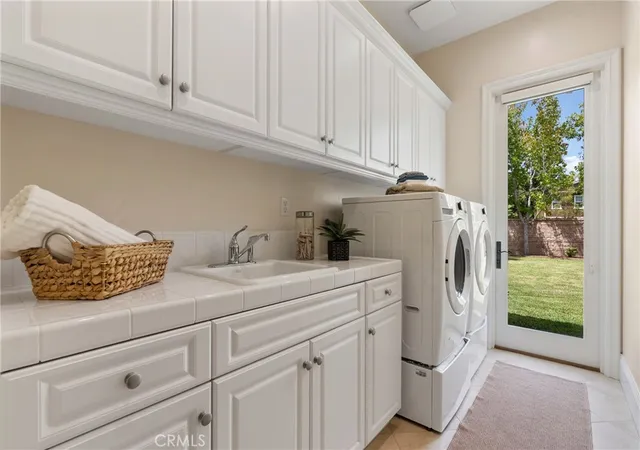 Photo 4 of Sale Pending at 17351 Sagatuck Ln, Huntington Beach, CA 92649 | MLS# OC26151294 | Listing updated on 2026-09-14