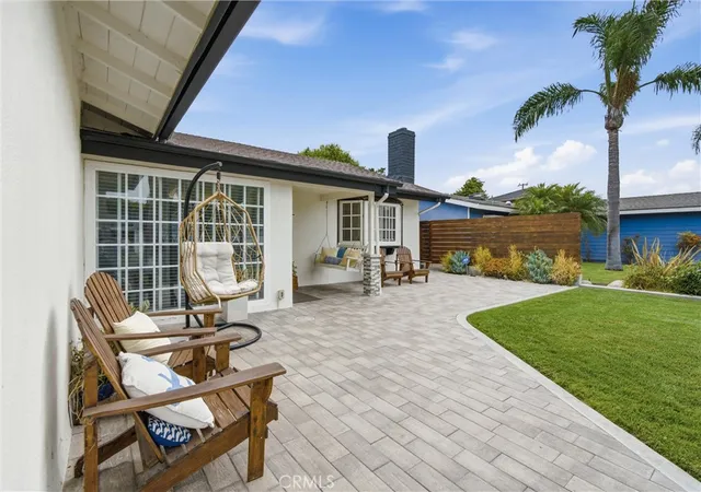 Photo 4 of Sale Pending at 8021 Sunset Cir, Huntington Beach, CA 92646 | MLS# OC26142189 | Listing updated on 2026-09-15