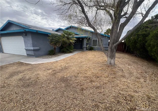 Photo 3 of Sale Pending at 432 Vista, Ridgecrest, CA 93555 | MLS# SW26152068 | Listing updated on 2026-09-14