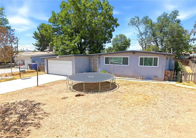Photo 2 of Sale Pending at 3510 Mckenzie, Riverside, CA 92503 | MLS# CV26149129 | Listing updated on 2026-09-15