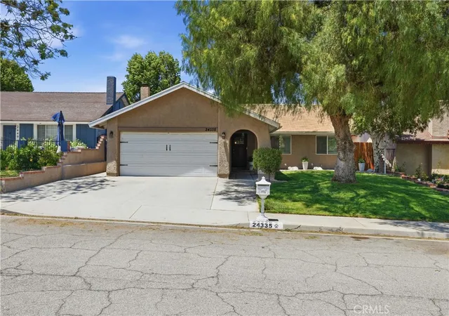 Photo 1 of Sale Pending at 24335 Jennifer Pl, Newhall, CA 91321 | MLS# SR26152291 | Listing updated on 2026-09-14