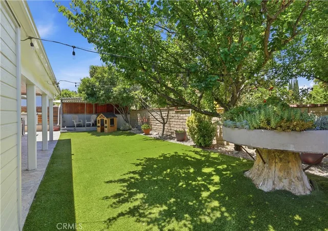 Photo 30 of Sale Pending at 24335 Jennifer Pl, Newhall, CA 91321 | MLS# SR26152291 | Listing updated on 2026-09-14