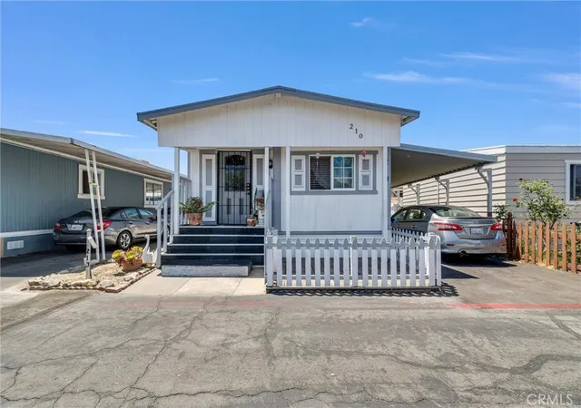 Photo 2 of Manufactured home for sale at 210 Dresden Ave N, Santa Ana, CA 92703 | MLS# OC26151798 | Listing updated on 2026-09-14