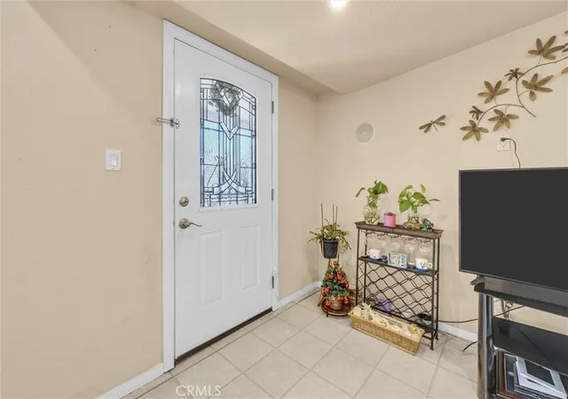 Photo 3 of Manufactured home for sale at 210 Dresden Ave N, Santa Ana, CA 92703 | MLS# OC26151798 | Listing updated on 2026-10-01