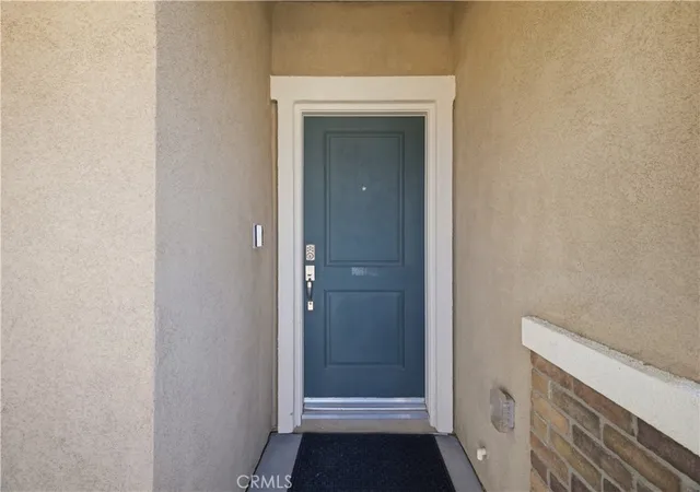 Photo 3 of Single family home for sale at 12978 Oakwood St, Victorville, CA 92392 | MLS# DW26152621 | Listing updated on 2026-09-15