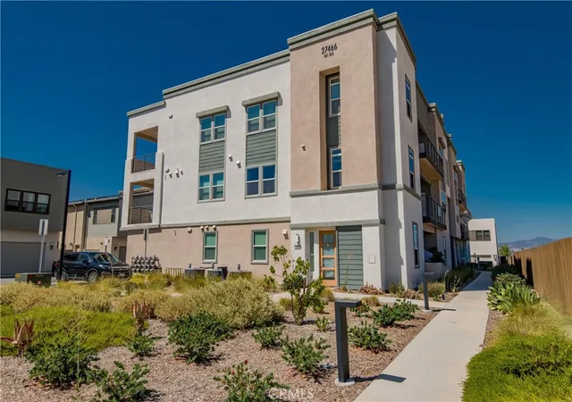 Condo for sale at 27466 Mercantile Ct #203, Valencia, CA 91381 | MLS# SR26152122