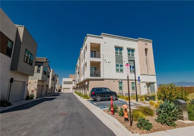 Photo 4 of Condo for sale at 27466 Mercantile Ct #203, Valencia, CA 91381 | MLS# SR26152122 | Listing updated on 2026-10-07