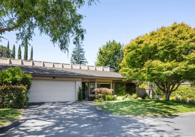 Single family home for sale at 6 Bay Tree, Los Altos, CA 94022 | MLS# ML82053402