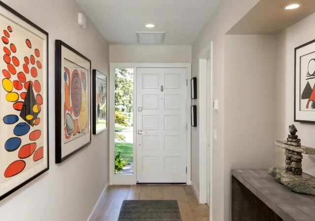 Photo 2 of Single family home for sale at 6 Bay Tree, Los Altos, CA 94022 | MLS# ML82053402 | Listing updated on 2026-09-15