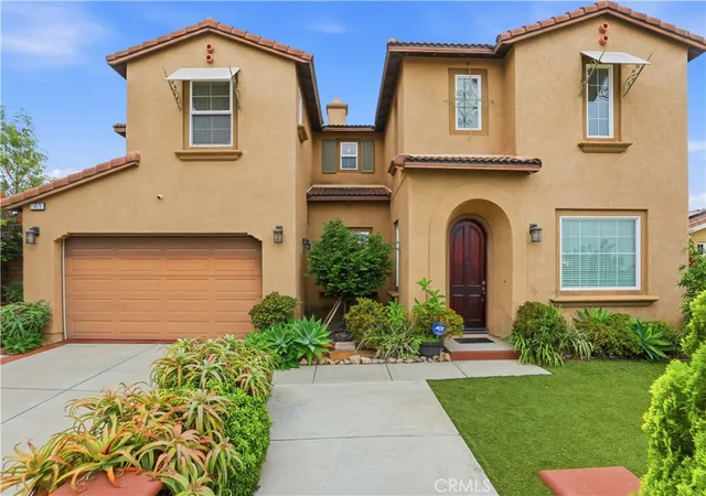 Photo 3 of Single family home for sale at 15979 Skyridge, Riverside, CA 92503 | MLS# IG26154189 | Listing updated on 2026-09-14