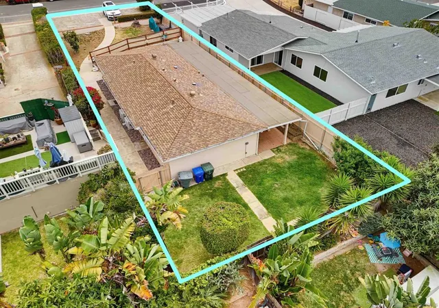 Listing Photo 5 - Condo for sale in building located at 1090 Gardena Rd, Encinitas, CA 92024