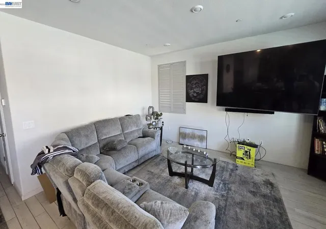 Photo 2 of Single family home for sale at 10007 Baltisan Ln, Stockton, CA 95219 | MLS# 41141663 | Listing updated on 2026-09-14