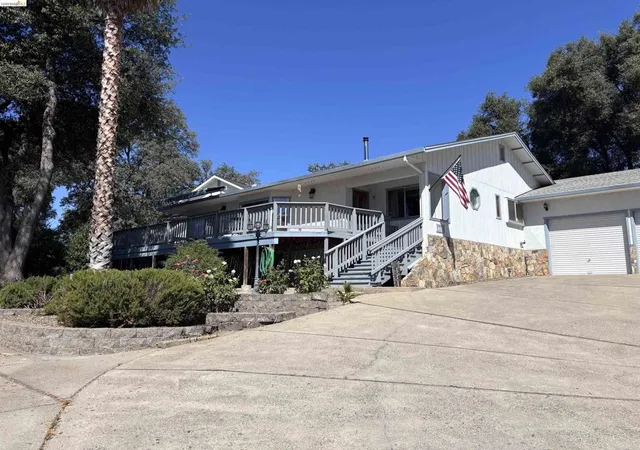 Photo 1 of Single family home for sale at 19256 Rockridge Way, Sonora, CA 95370 | MLS# 41141691 | Listing updated on 2026-09-14