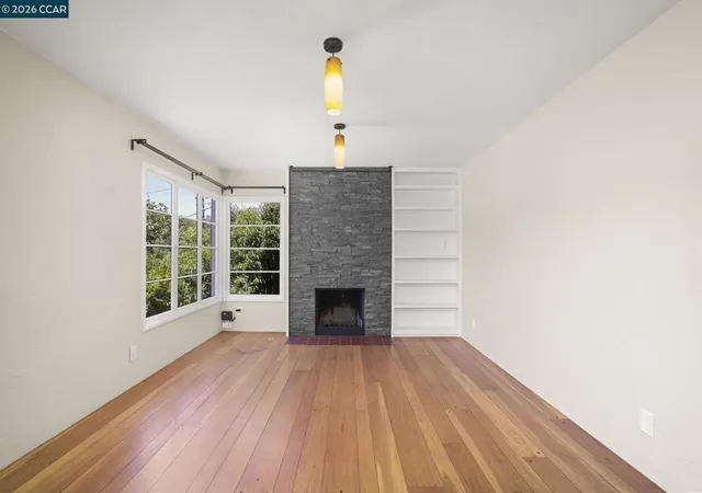 Photo 4 of Sale Pending at 3306 Guido, Oakland, CA 94602 | MLS# 41141702 | Listing updated on 2026-09-14
