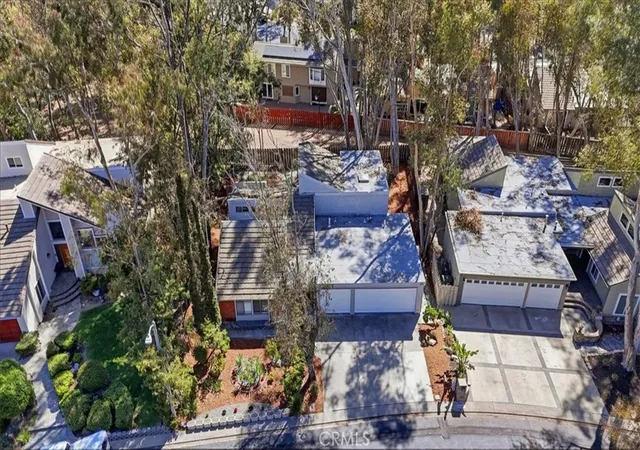 Photo 2 of Single family home for sale at 25045 Castlewood, Lake Forest, CA 92630 | MLS# PW26154648 | Listing updated on 2026-09-15