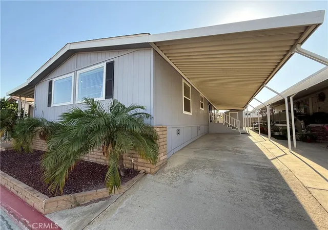 Photo 4 of Manufactured home for sale at 1456 E Philadelphia #186, Ontario, CA 91761 | MLS# IV26154715 | Listing updated on 2026-09-15