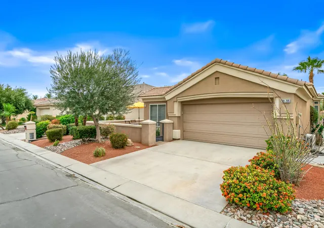 Photo 4 of Single family home for sale at 80205 Royal Birkdale Dr, Indio, CA 92201 | MLS# 219150325DA | Listing updated on 2026-09-14
