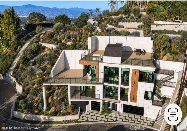 Photo 2 of Single family home for sale at 4016 Oakfield Dr, Sherman Oaks, CA 91423 | MLS# SR26133020 | Listing updated on 2026-09-15