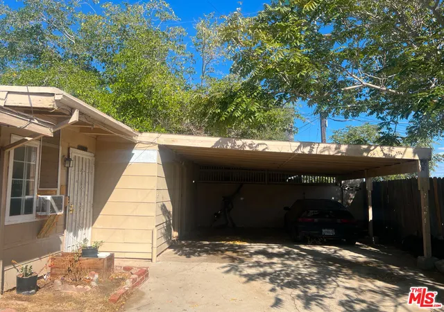 Photo 4 of Single family home for sale at 38902 E 9th Street, Palmdale, CA 93550 | MLS# 26860477 | Listing updated on 2026-09-14