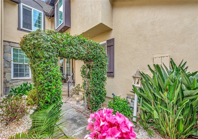 Photo 3 of Single family home for sale at 6146 Eaglecrest Dr, Huntington Beach, CA 92648 | MLS# OC26154552 | Listing updated on 2026-10-06