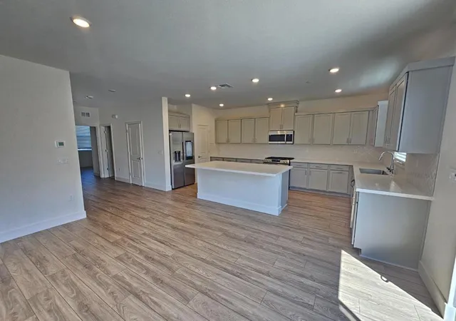 Photo 3 of Single family home for sale at 2130 Brighton Dr, Hollister, CA 95023 | MLS# ML82054315 | Listing updated on 2026-09-14