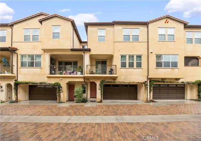 Photo 1 of Condo for sale at 207 Winterbrook, Lake Forest, CA 92610 | MLS# TR26154029 | Listing updated on 2026-09-15