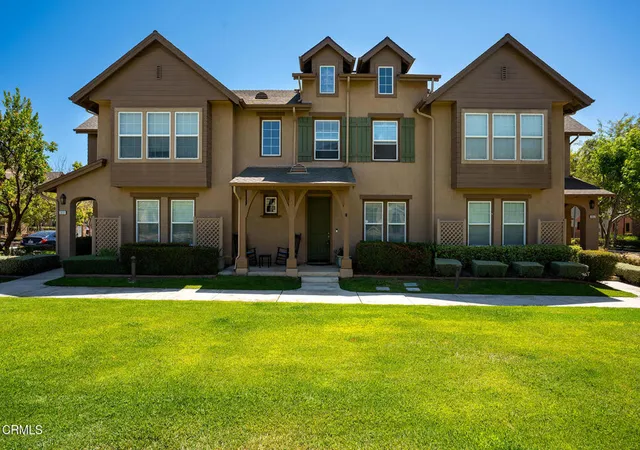 Photo 23 of Condo for sale at 2929 Rocky Mountain Dr, Oxnard, CA 93036 | MLS# P1-28050 | Listing updated on 2026-09-30