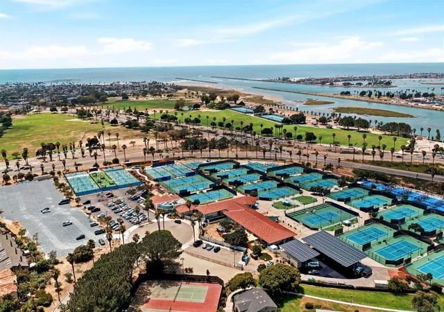 Photo 2 of Sale Pending at 3063 Barnard St #1, San Diego, CA 92110 | MLS# 260017408SD | Listing updated on 2026-09-15